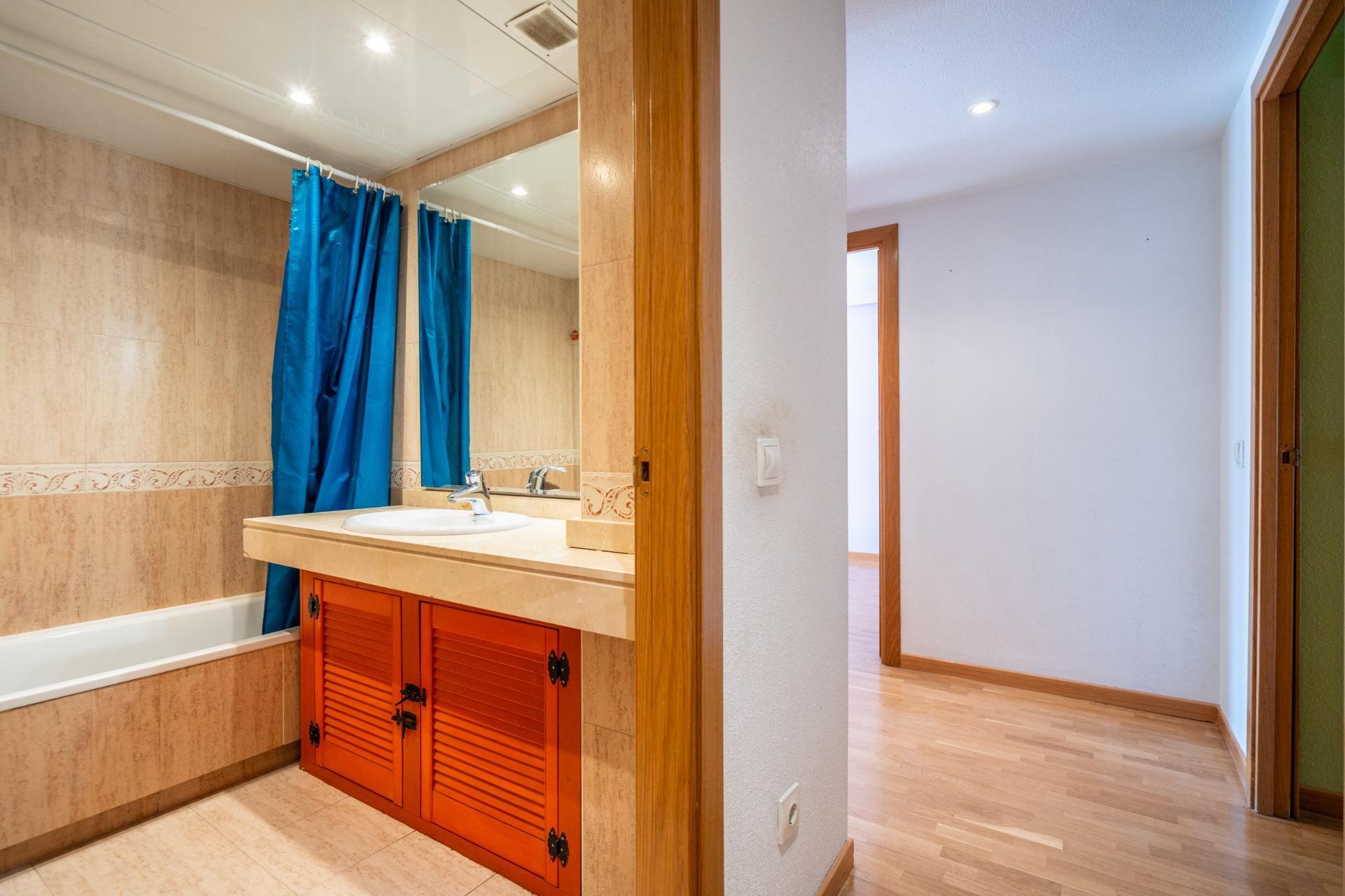 7-34 PISO EN VENTA EN PUNTA GALEA, LAS ROZAS – URBANIZACIÓN PRIVADA CON PISCINA, PISTA DE PÁDEL Y DOS PLAZAS DE GARAJE