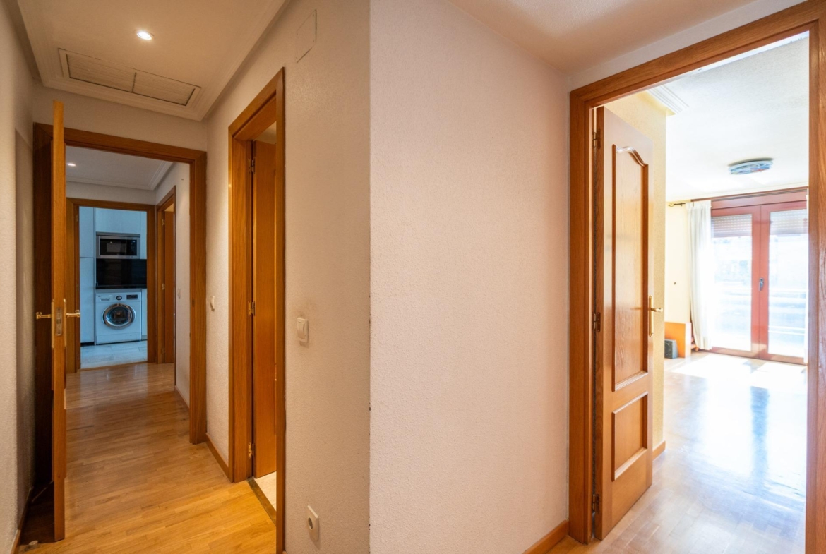 PISO EN VENTA EN PUNTA GALEA, LAS ROZAS – URBANIZACIÓN PRIVADA CON PISCINA, PISTA DE PÁDEL Y DOS PLAZAS DE GARAJE