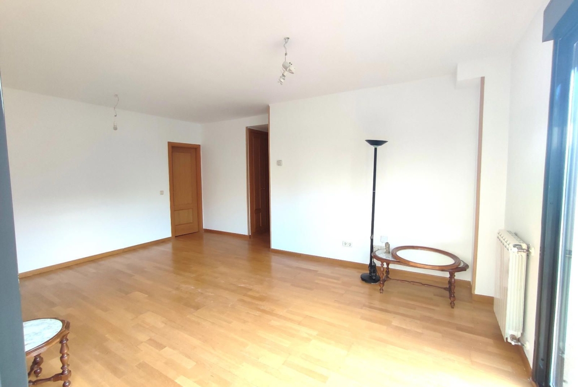 SAN LORENZO VIVIENDA LUMINOSA ZONA TRANQUILA CERCA DEL CENTRO