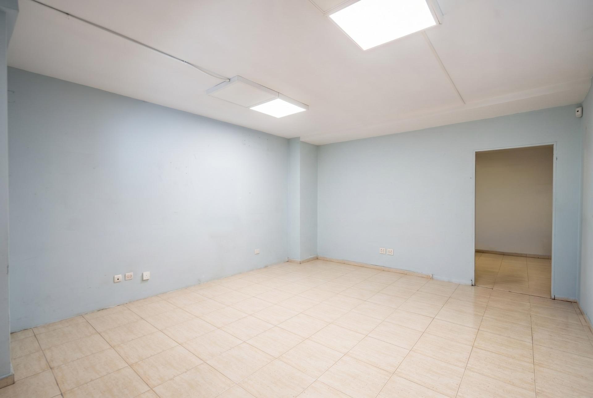 ^**^ESPECTACULAR LOCAL COMERCIAL DE 250 M² EN PLENO CENTRO DE TORRELODONES – ALTA RENTABILIDAD^**^