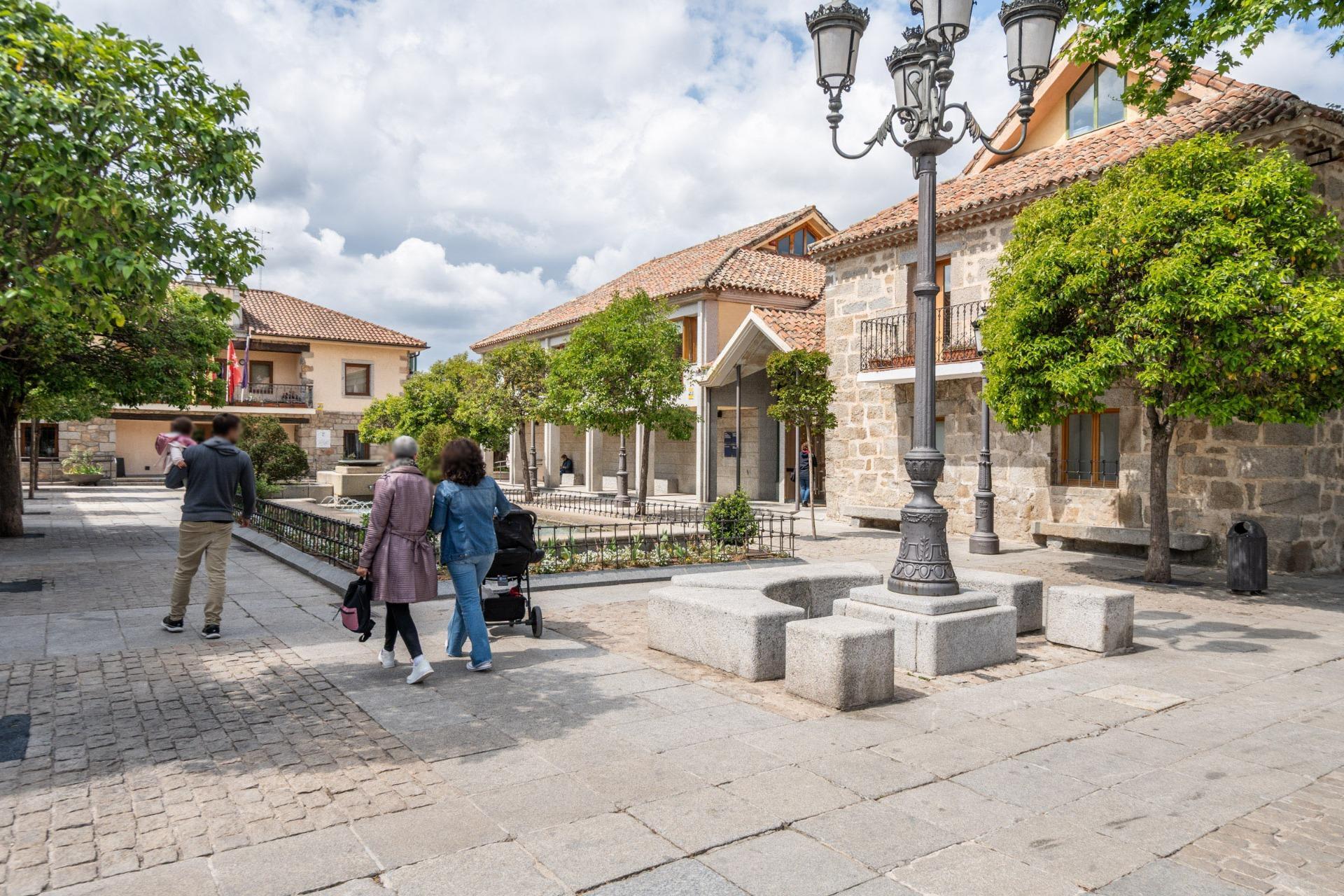 ^**^ESPECTACULAR LOCAL COMERCIAL DE 250 M² EN PLENO CENTRO DE TORRELODONES – ALTA RENTABILIDAD^**^