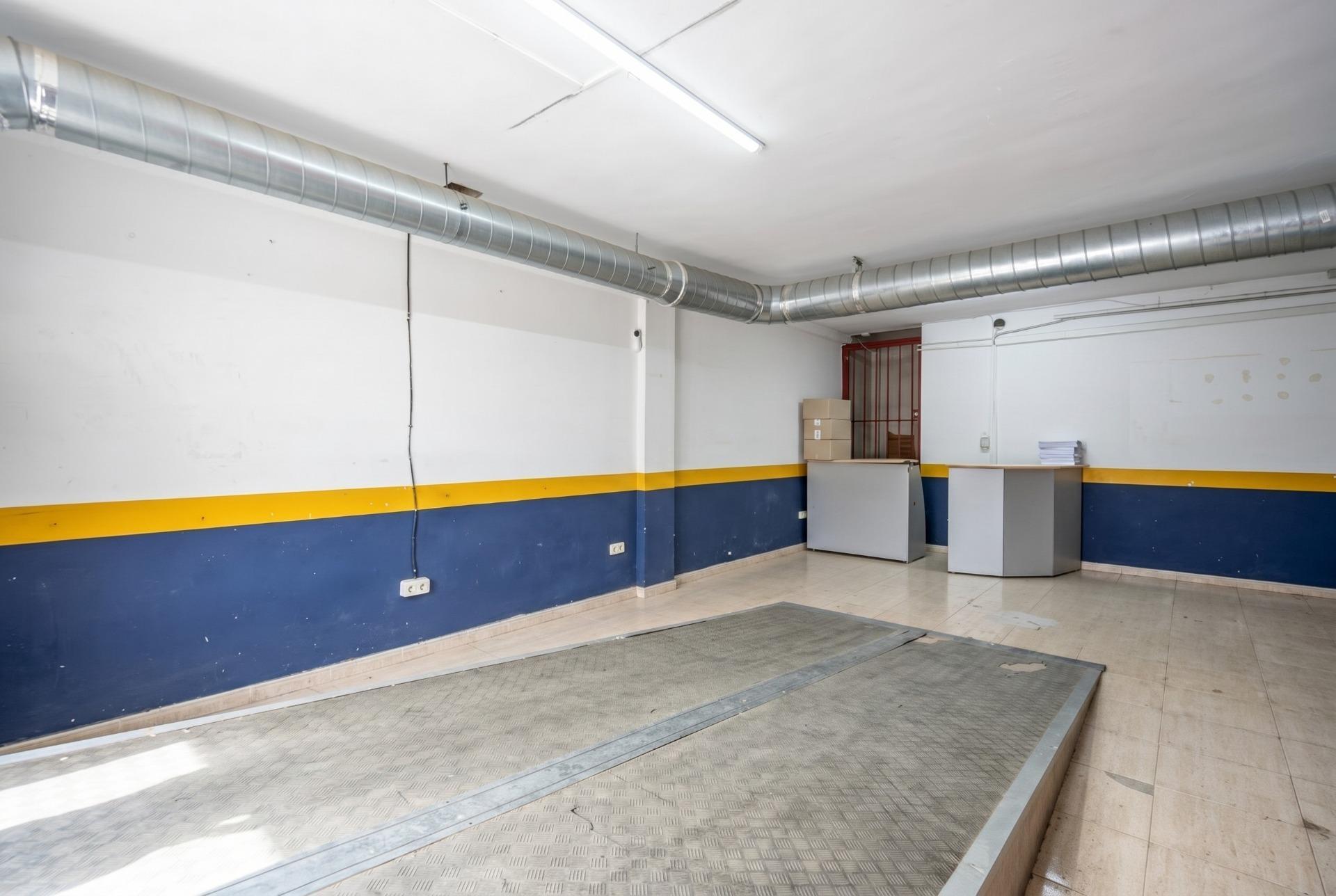 ^**^ESPECTACULAR LOCAL COMERCIAL DE 250 M² EN PLENO CENTRO DE TORRELODONES – ALTA RENTABILIDAD^**^