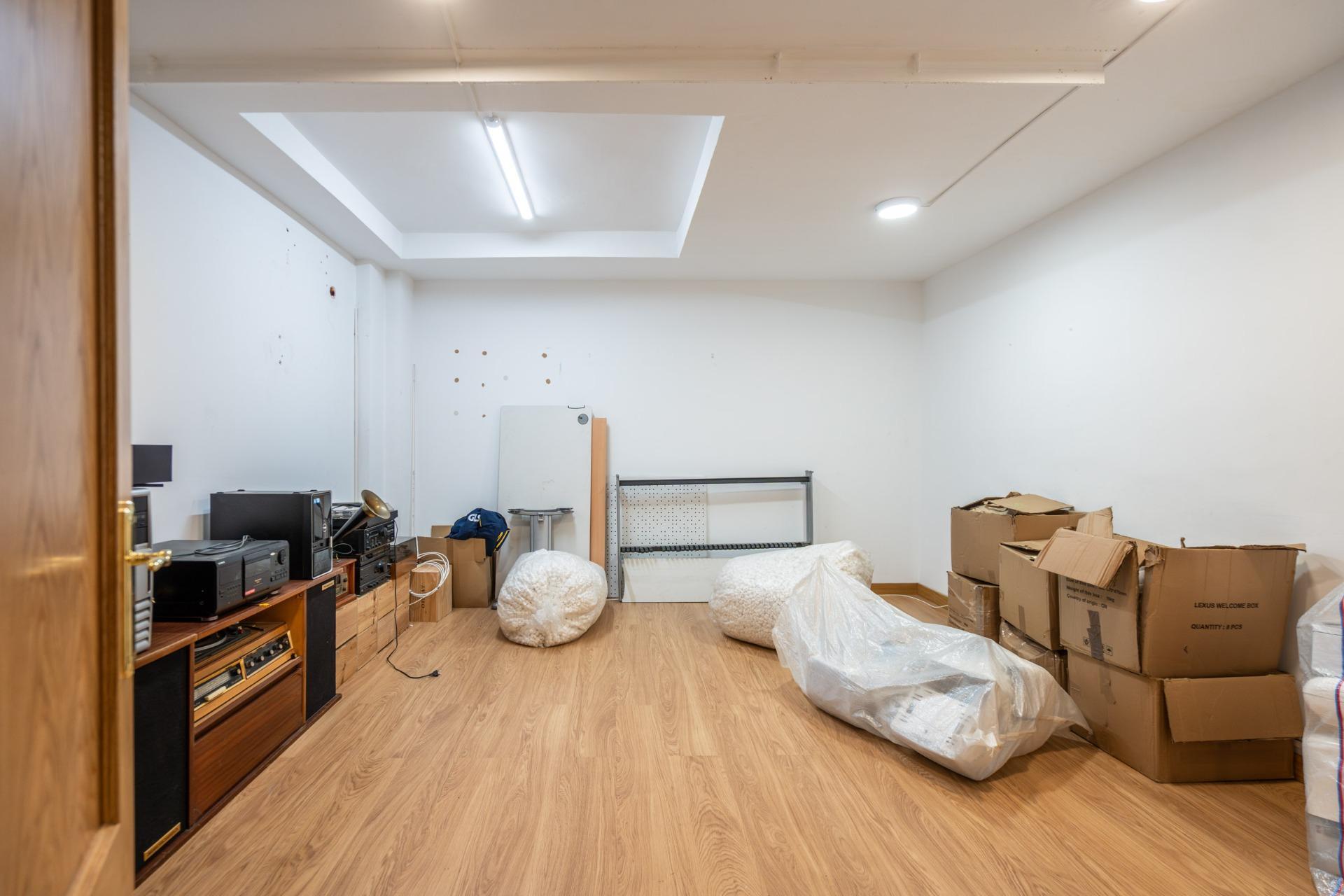 ^**^ESPECTACULAR LOCAL COMERCIAL DE 250 M² EN PLENO CENTRO DE TORRELODONES – ALTA RENTABILIDAD^**^