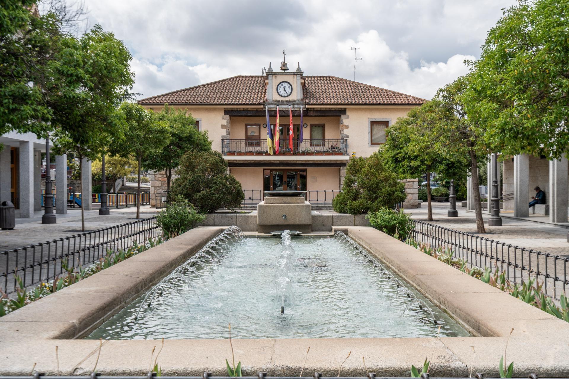 ^**^ESPECTACULAR LOCAL COMERCIAL DE 250 M² EN PLENO CENTRO DE TORRELODONES – ALTA RENTABILIDAD^**^
