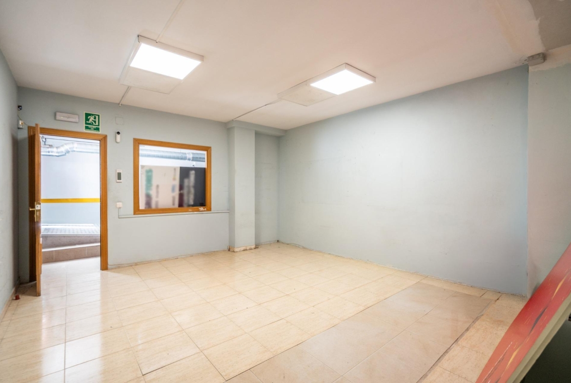 ^**^ESPECTACULAR LOCAL COMERCIAL DE 250 M² EN PLENO CENTRO DE TORRELODONES – ALTA RENTABILIDAD^**^