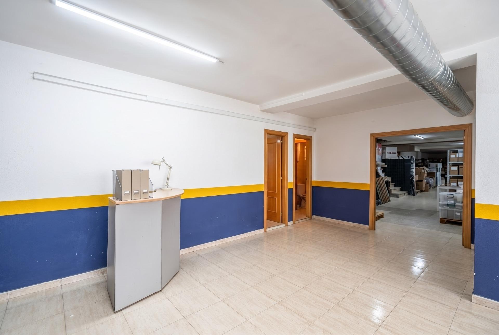 ^**^ESPECTACULAR LOCAL COMERCIAL DE 250 M² EN PLENO CENTRO DE TORRELODONES – ALTA RENTABILIDAD^**^