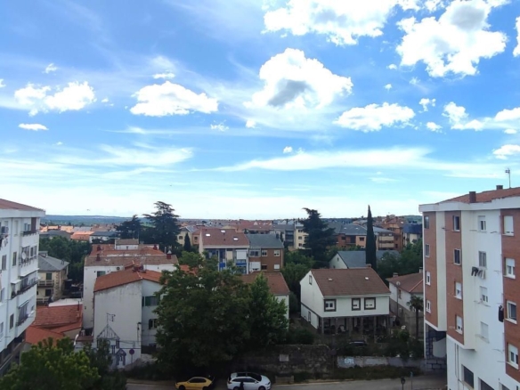 EL  ESCORIAL  3   HABITACIONES  CON  2  TERRAZAS  CON  VISTAS 360º