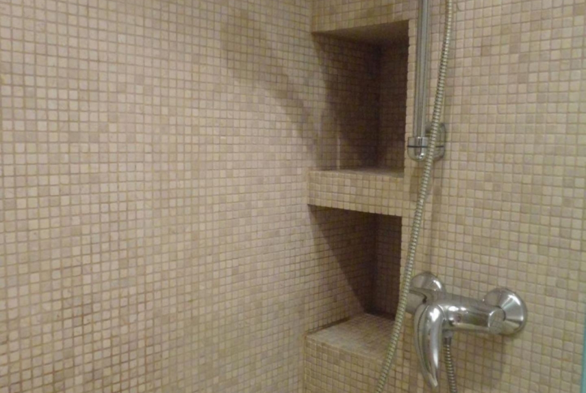 Exclusiva vivienda exterior de 125m2 totalmente reformada con trastero y garaje opcional