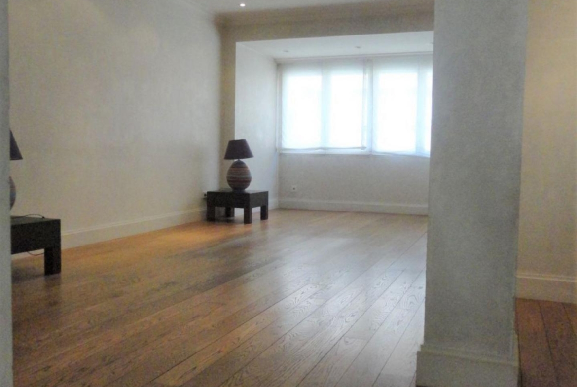 Exclusiva vivienda exterior de 125m2 totalmente reformada con trastero y garaje opcional