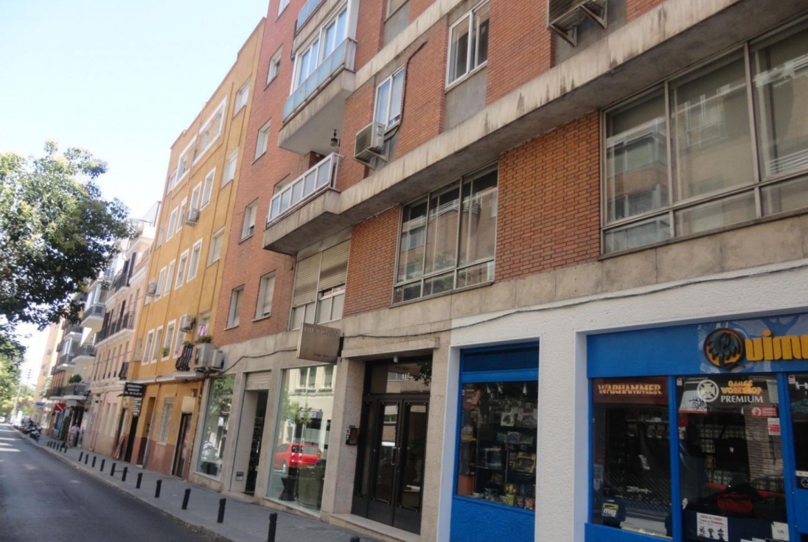 Exclusiva vivienda exterior de 125m2 totalmente reformada con trastero y garaje opcional