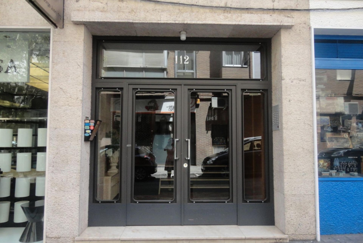Exclusiva vivienda exterior de 125m2 totalmente reformada con trastero y garaje opcional
