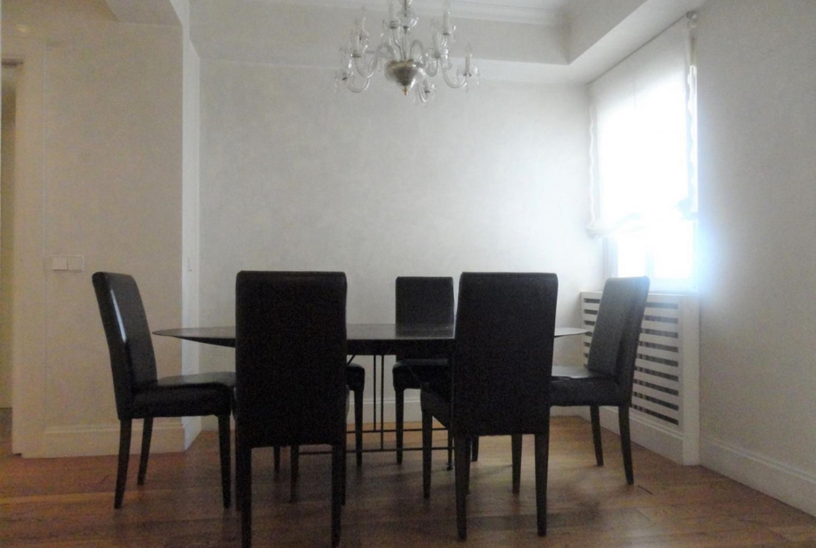 Exclusiva vivienda exterior de 125m2 totalmente reformada con trastero y garaje opcional