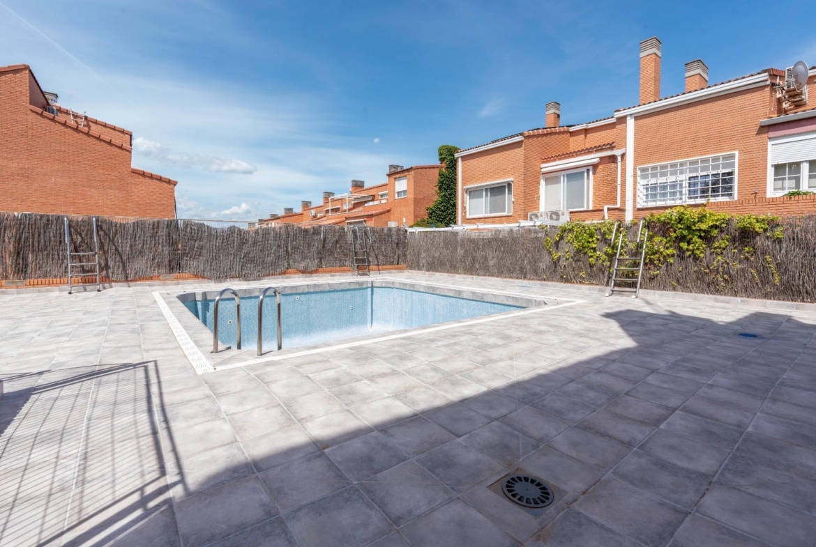 House / detached house en alquiler, Madrid