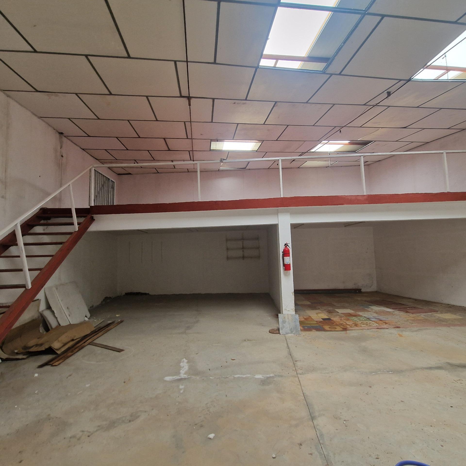 Estupendo Almacén de 157 m² en el Centro de Torrelaguna