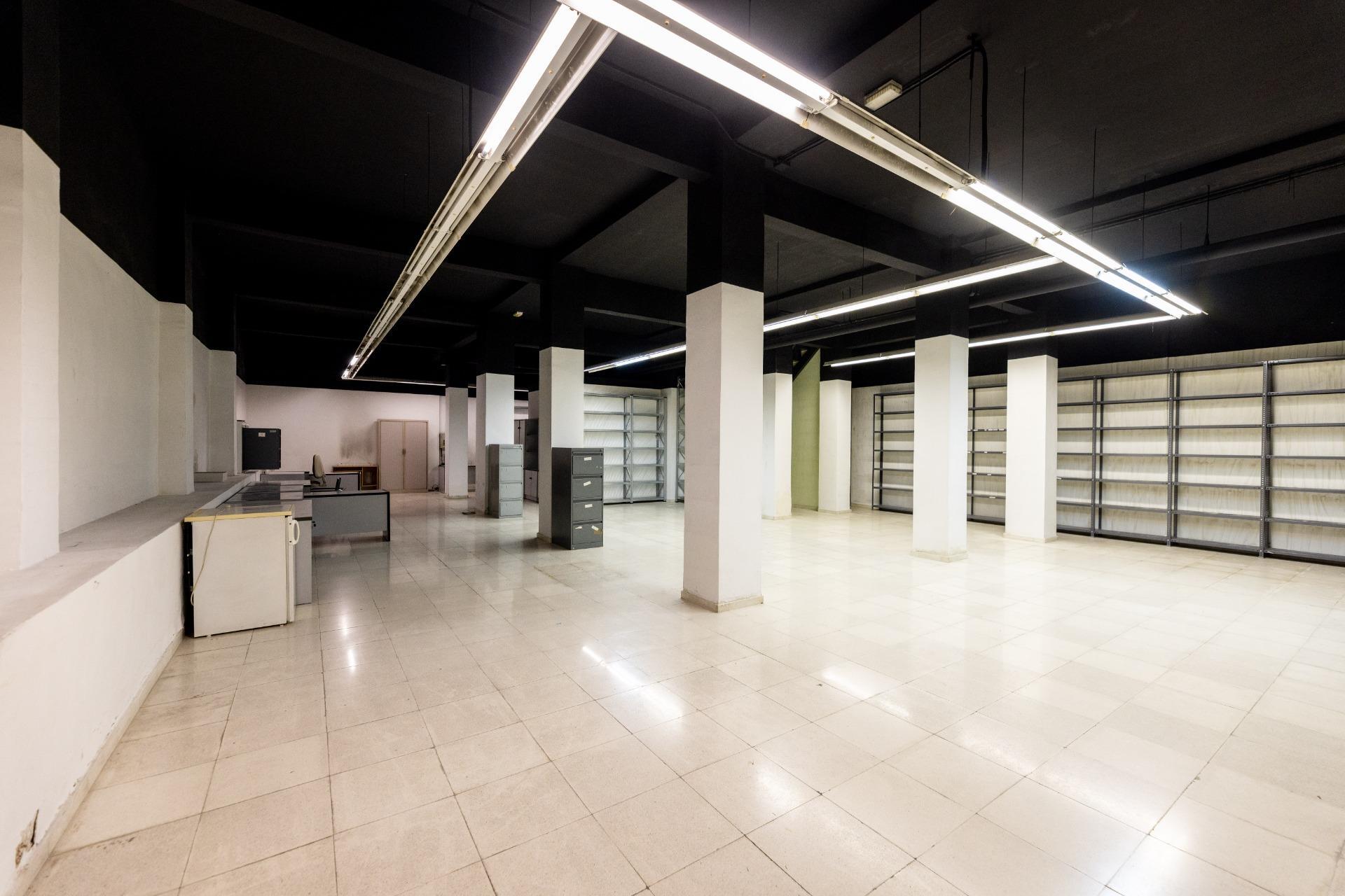4-20 LOCAL COMERCIAL DE GRAN SUPERFICIE EN PLENA CEA BERMÚDEZ – CHAMBERÍ