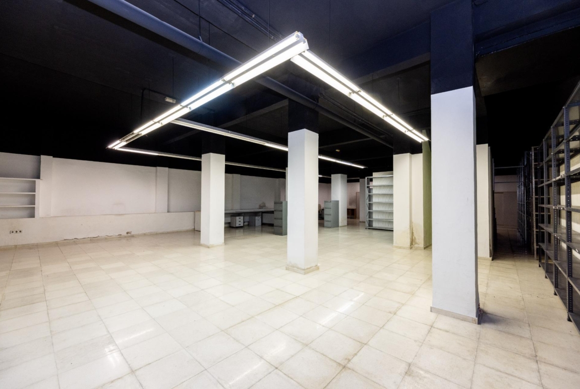 LOCAL COMERCIAL DE GRAN SUPERFICIE EN PLENA CEA BERMÚDEZ – CHAMBERÍ