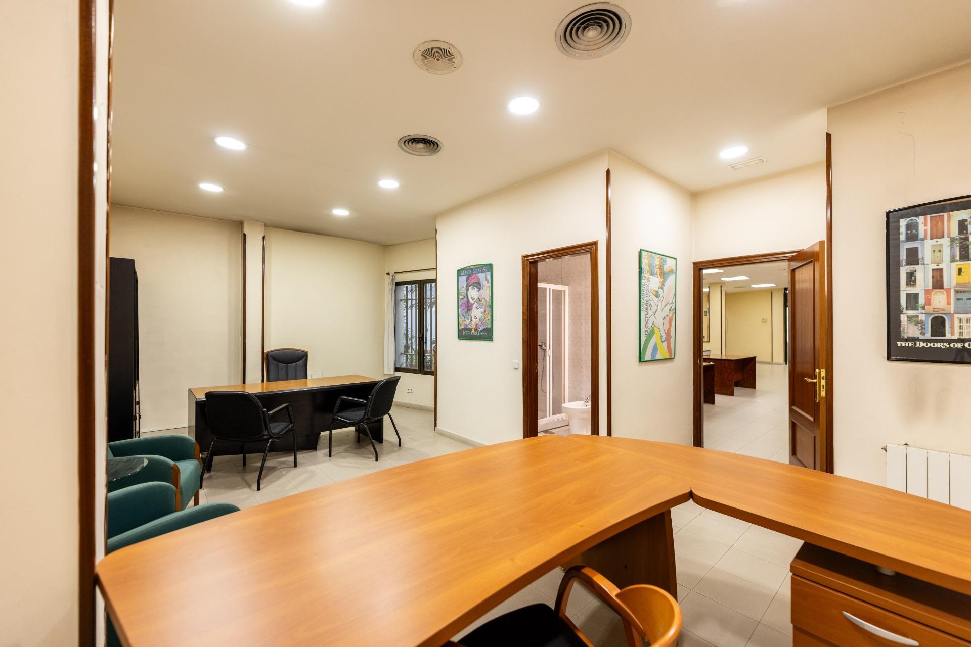 4-6 LOCAL COMERCIAL DE GRAN SUPERFICIE EN PLENA CEA BERMÚDEZ – CHAMBERÍ