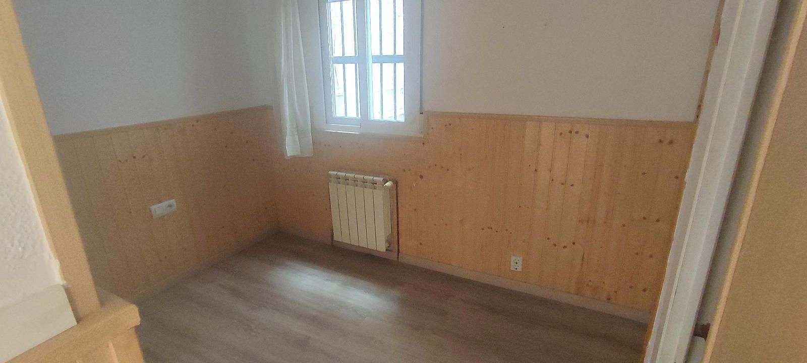 26465590-original