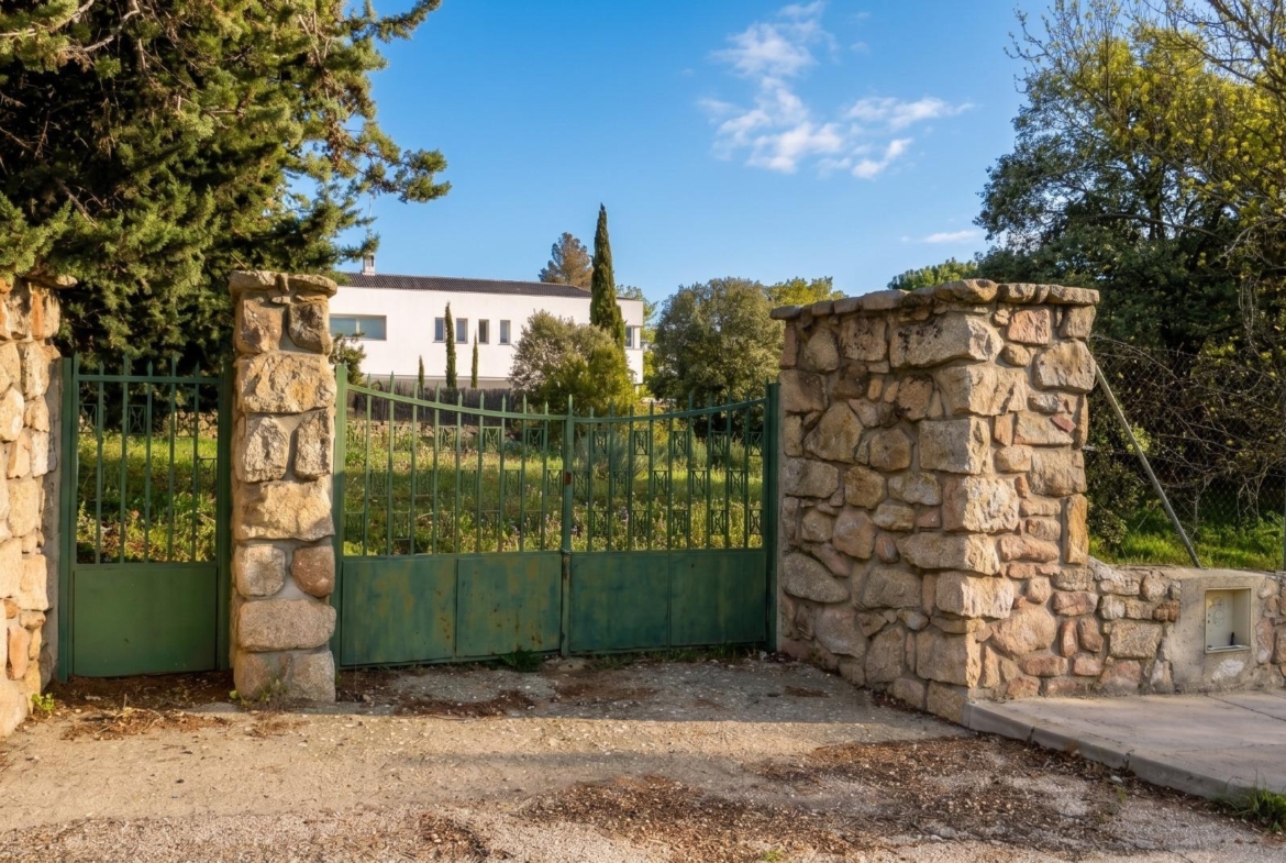 EXCLUSIVA PARCELA URBANA EN LOS JARALES – GALAPAGAR/TORRELODONES
