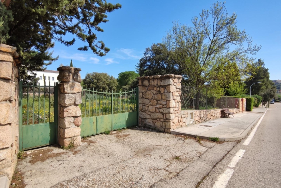 EXCLUSIVA PARCELA URBANA EN LOS JARALES – GALAPAGAR/TORRELODONES