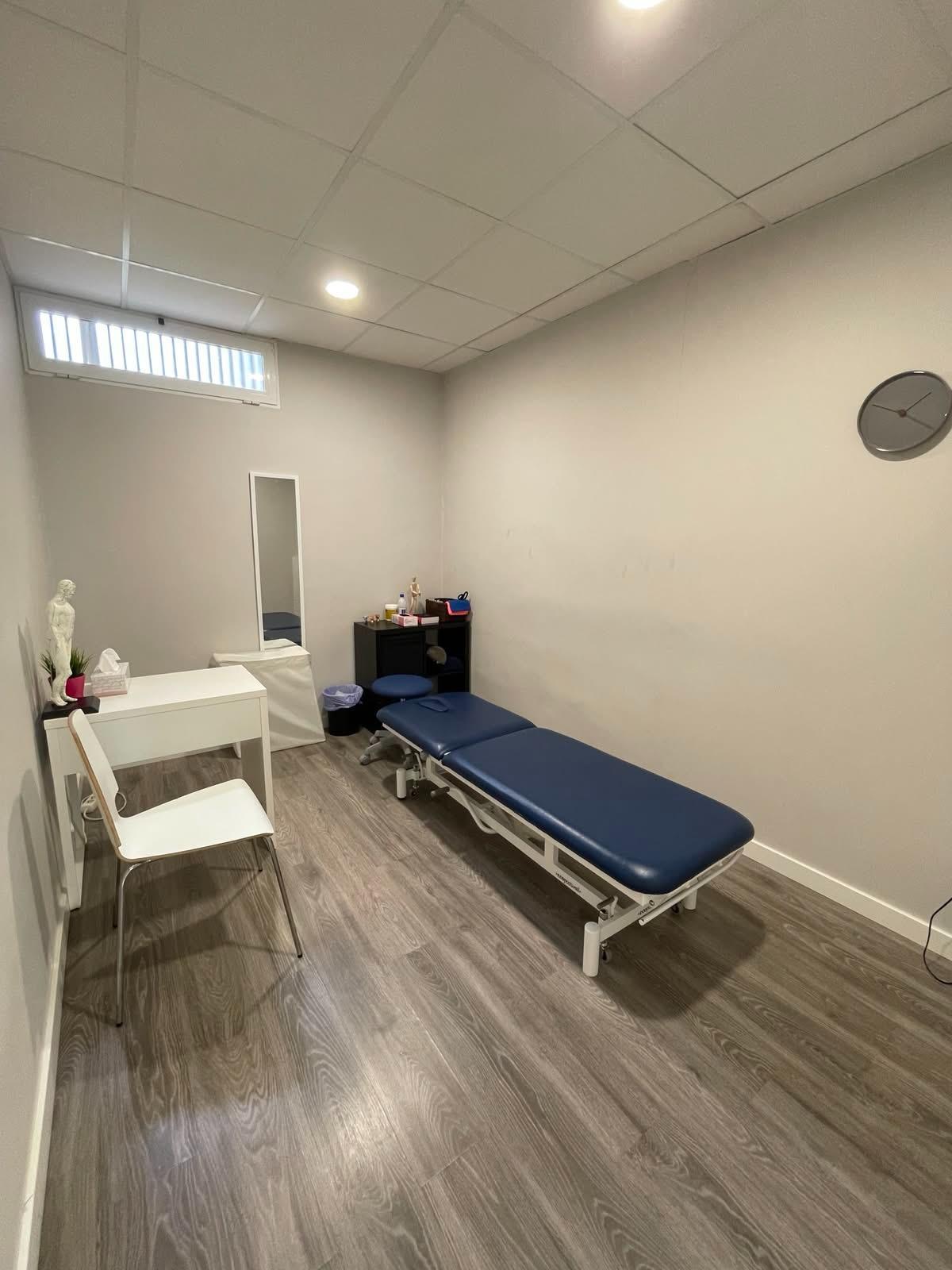 Clínica de Fisioterapia Reformada en Traspaso- Oportunidad Única