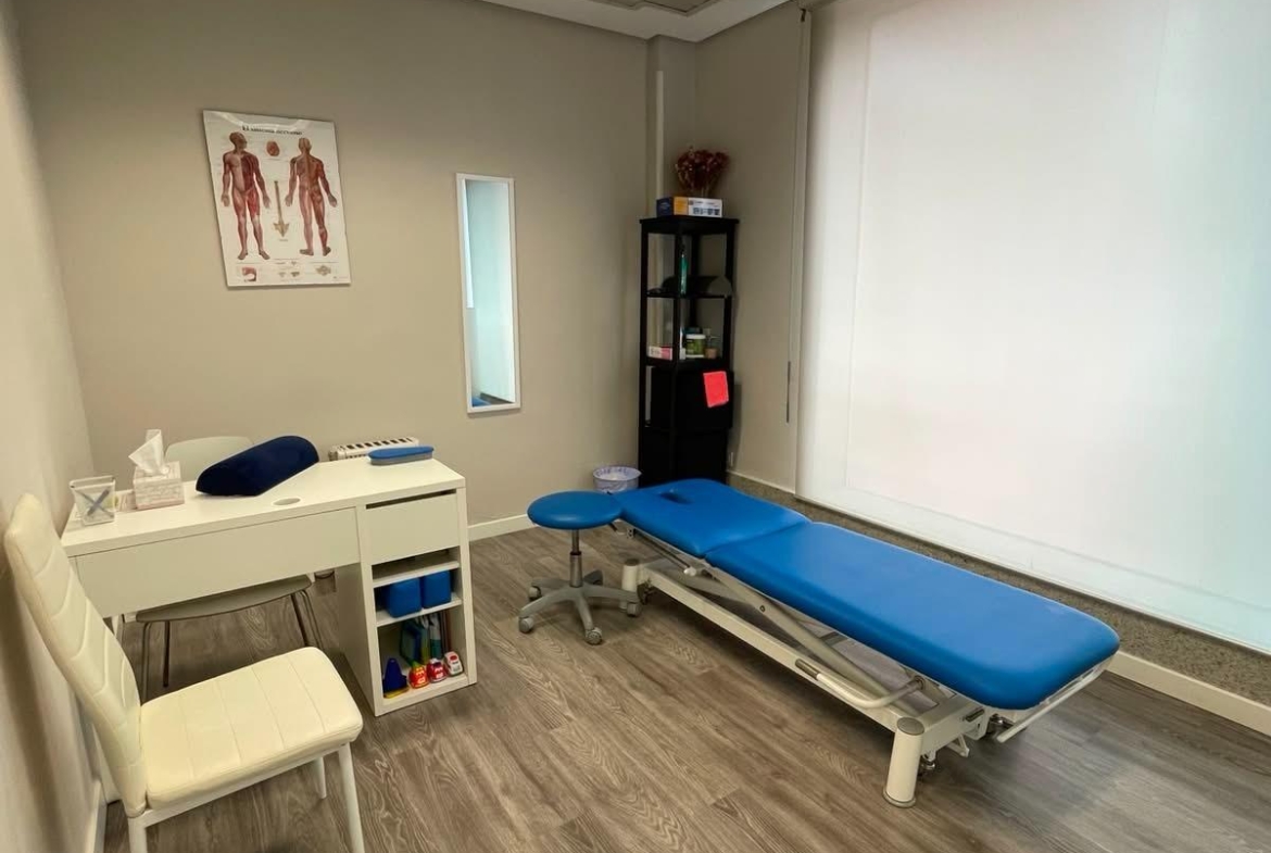Clínica de Fisioterapia Reformada en Traspaso- Oportunidad Única