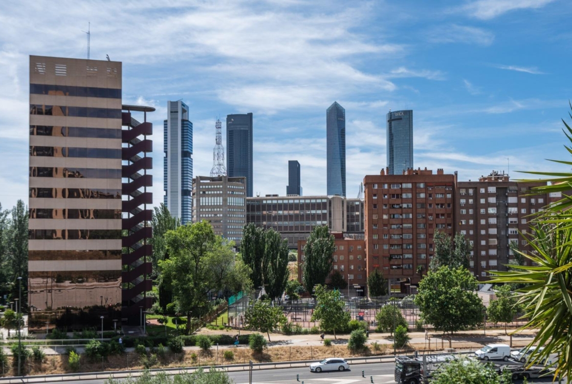 ^**^LOCAL COMERCIAL PREMIUM DE 380 M² JUNTO A CHAMARTÍN Y MADRID NUEVO NORTE^**^