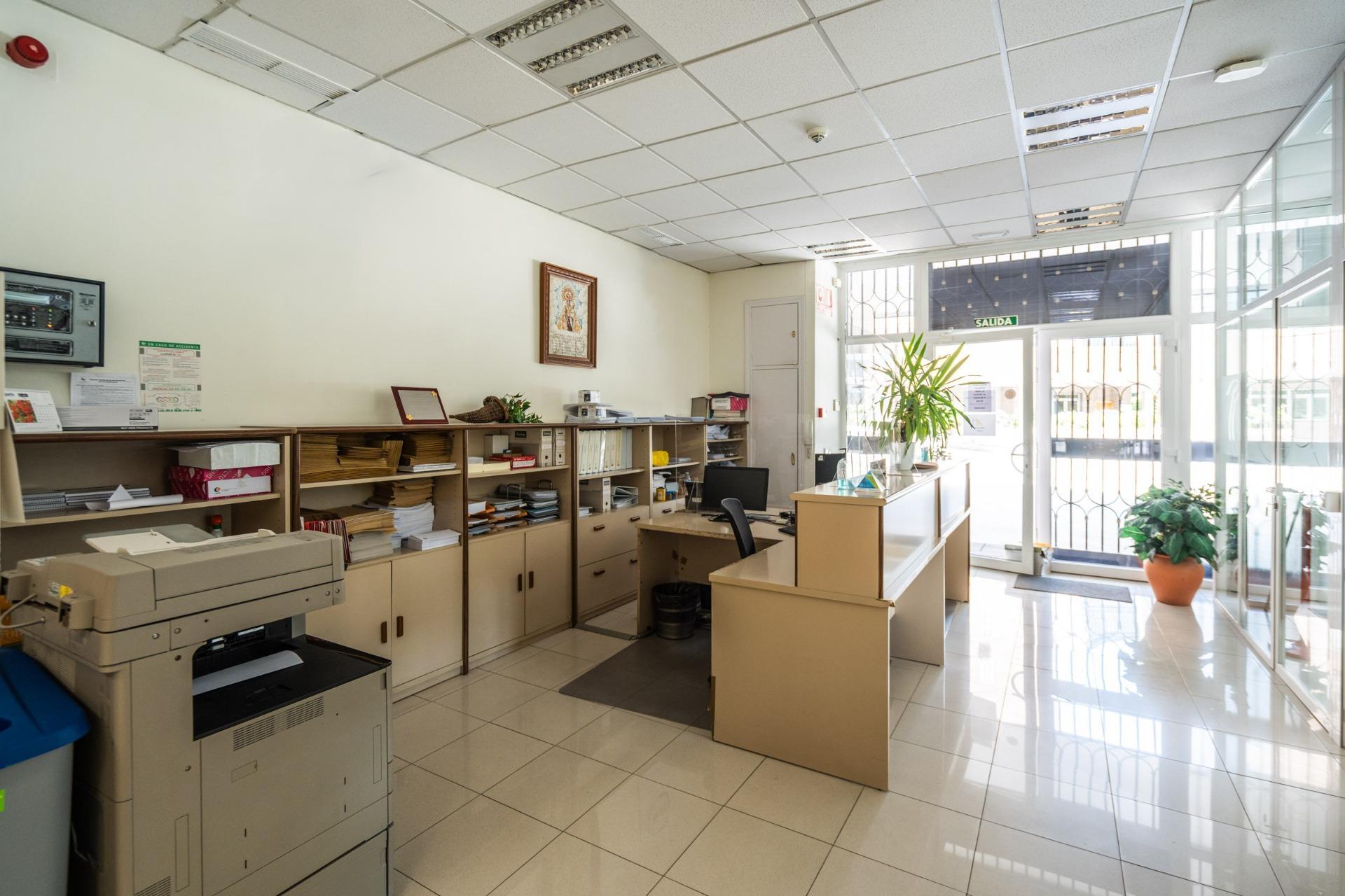 3-4 ^**^LOCAL COMERCIAL PREMIUM DE 380 M² JUNTO A CHAMARTÍN Y MADRID NUEVO NORTE^**^