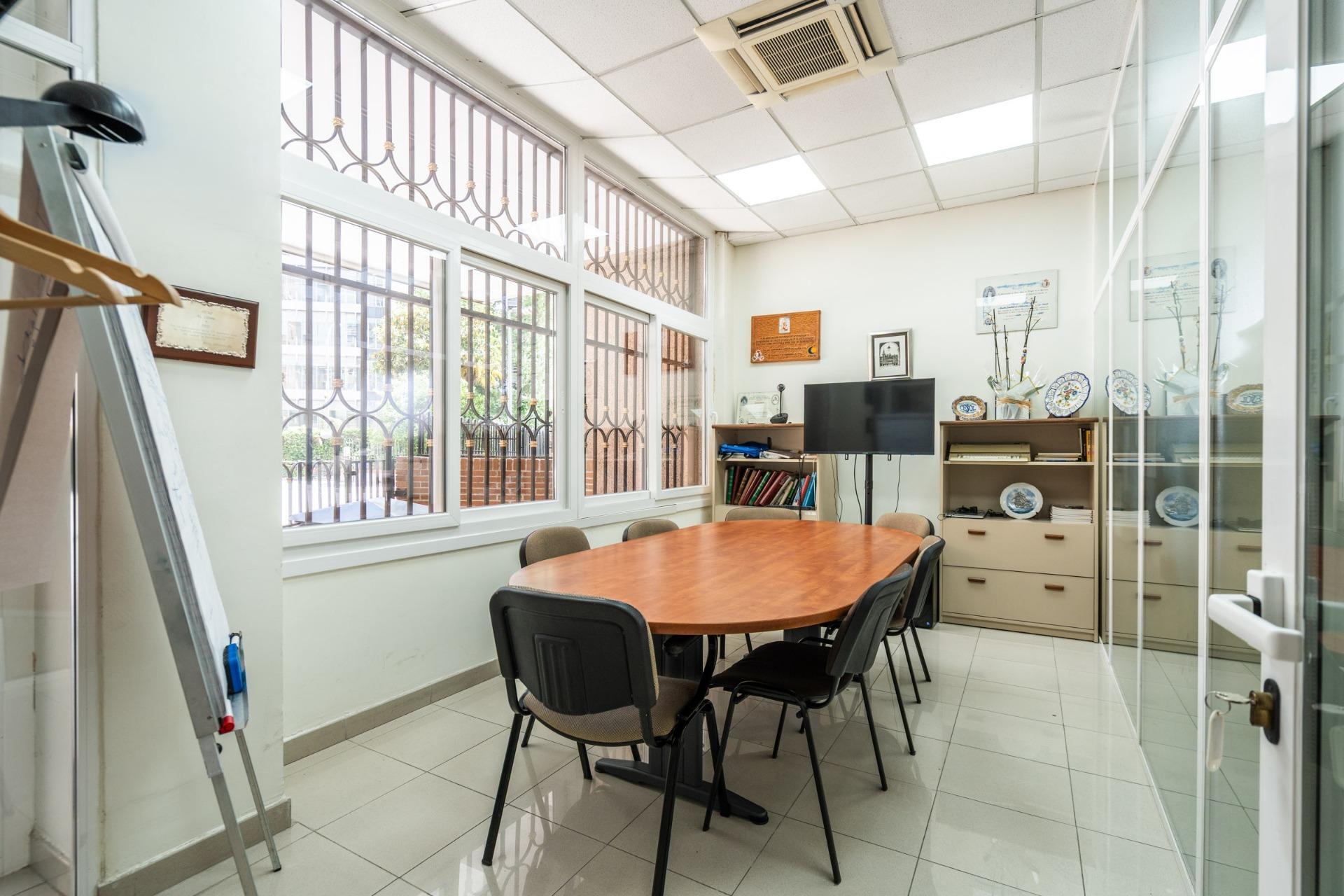 3-5 ^**^LOCAL COMERCIAL PREMIUM DE 380 M² JUNTO A CHAMARTÍN Y MADRID NUEVO NORTE^**^