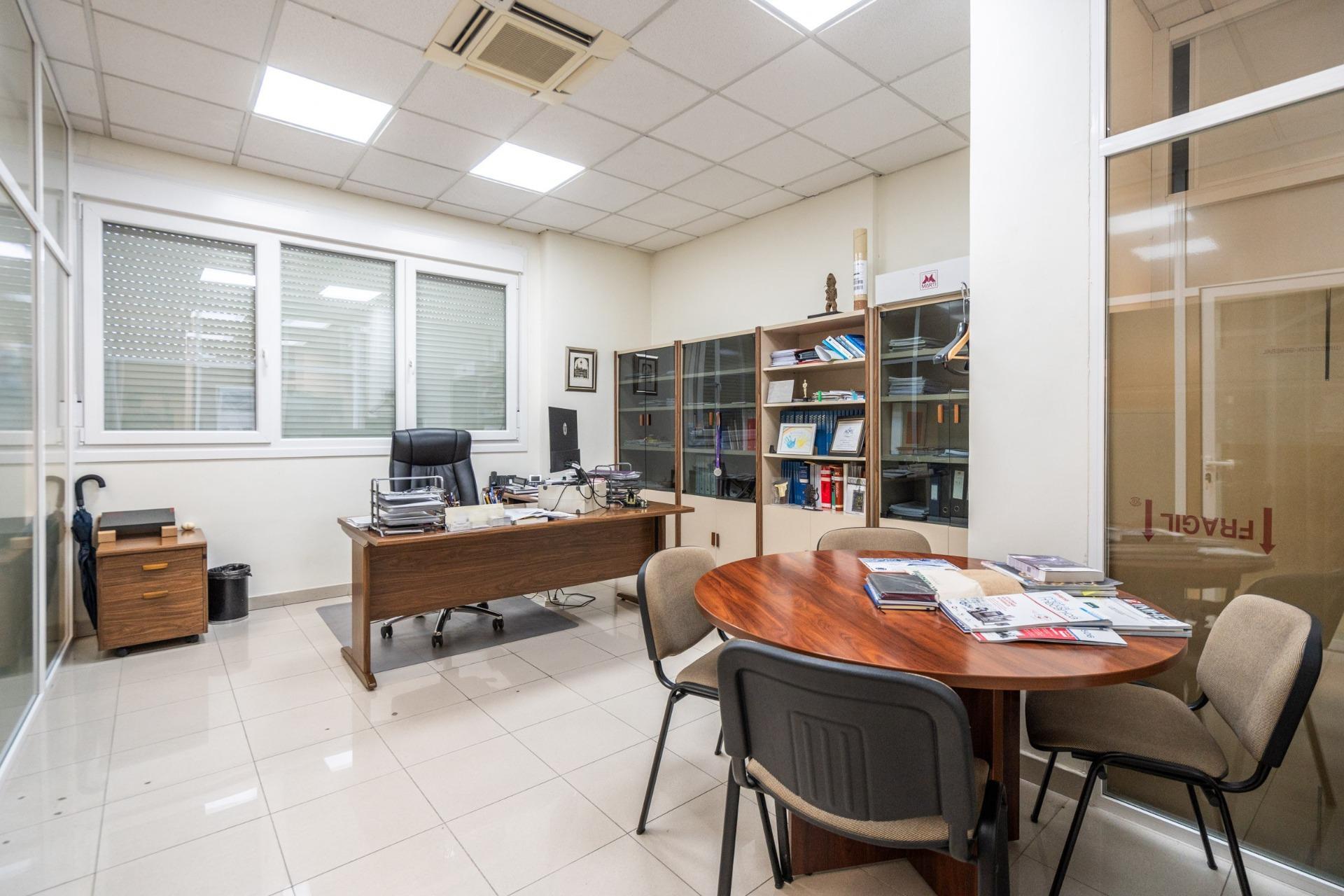 3-8 ^**^LOCAL COMERCIAL PREMIUM DE 380 M² JUNTO A CHAMARTÍN Y MADRID NUEVO NORTE^**^