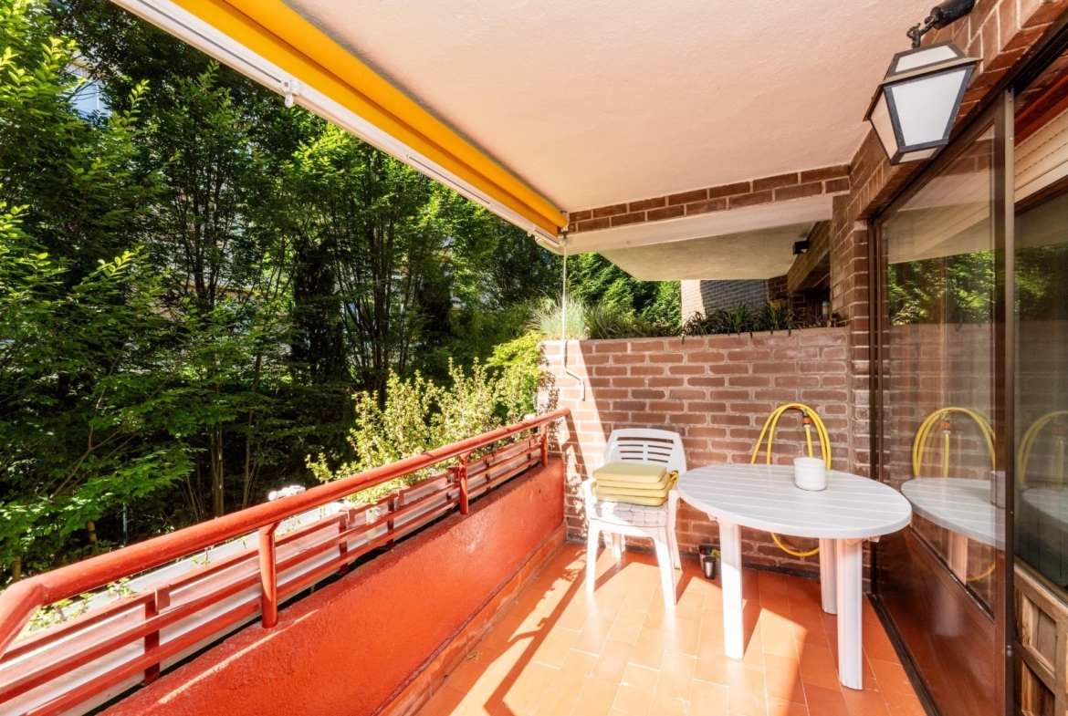 DOS TERRAZAS, PATIO Y PISCINA: PRIVACIDAD Y POTENCIAL EN LA AVENIDA DE ESPAÑA